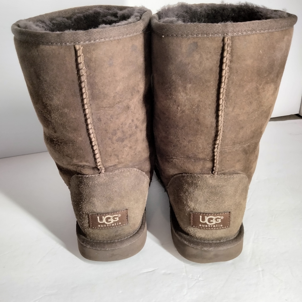UGG BOOTS - Picture 3 of 8
